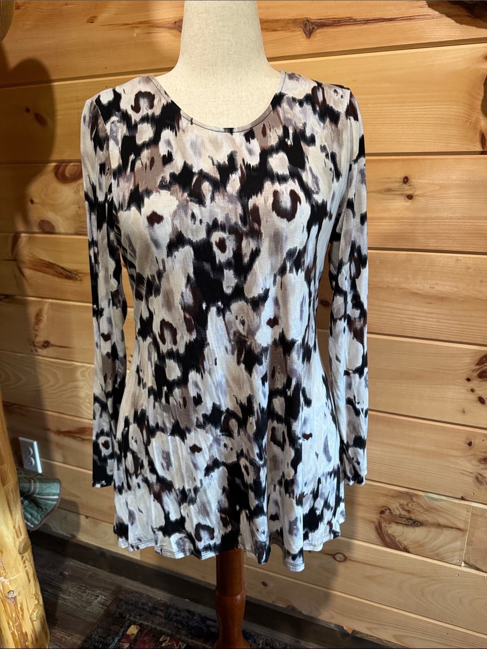Into Women's Animal Print Long Sleeve Top - Black & Cream